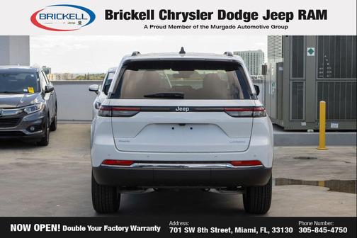 2025 Jeep Grand Cherokee Laredo