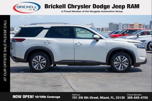 2023 Nissan Pathfinder SL FWD