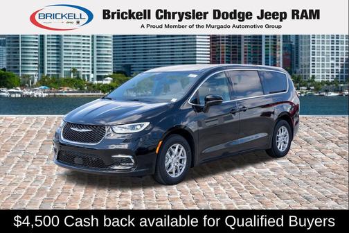 Diamond Black Crystal Pearlcoat 2026 Chrysler Pacifica L