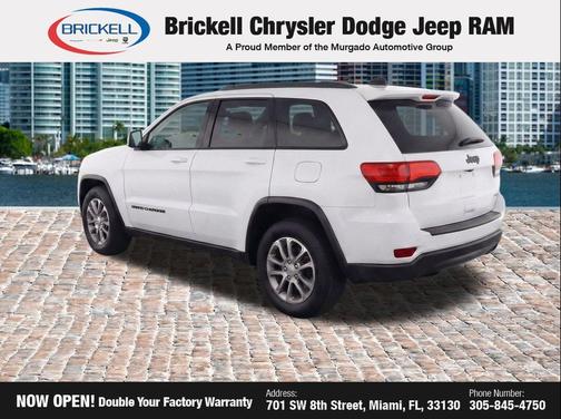 Bright White Clearcoat 2022 Jeep Grand Cherokee Laredo