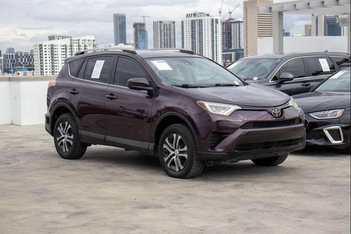 2018 Toyota RAV4 LE