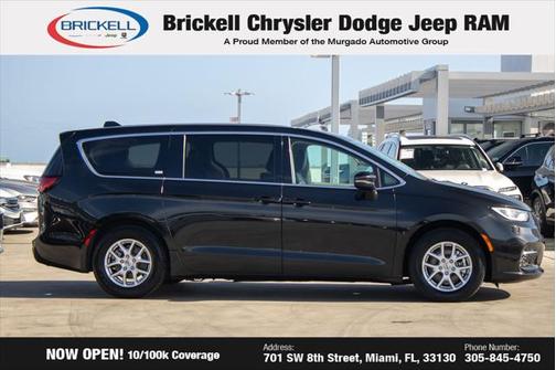 2023 Chrysler Pacifica Touring L