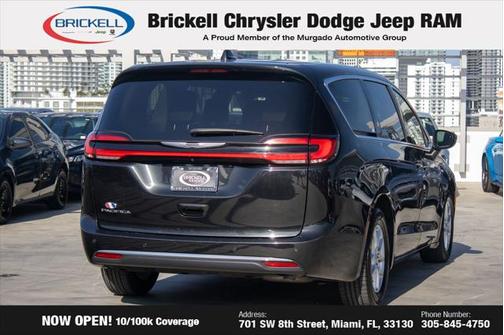 2023 Chrysler Pacifica Touring L
