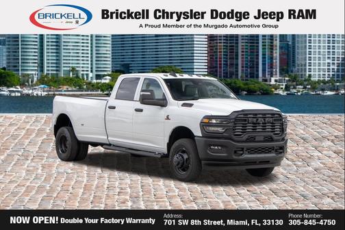 Bright White Clearcoat 2026 RAM 3500 Tradesman Crew Cab 4x4 8' Box
