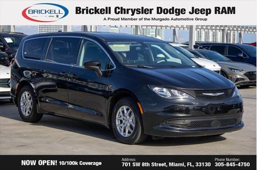 2022 Chrysler Voyager LX