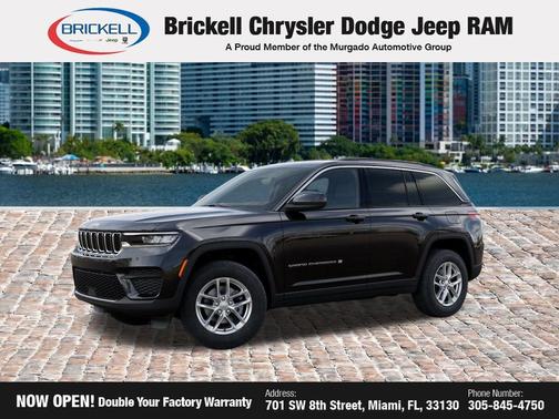 Diamond Black Crystal Pearlcoat 2026 Jeep Grand Cherokee Laredo