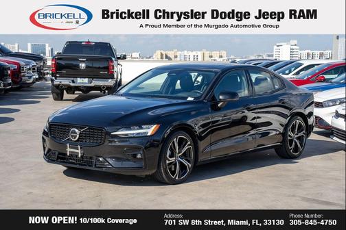 2024 Volvo S60 B5 Plus Dark Theme