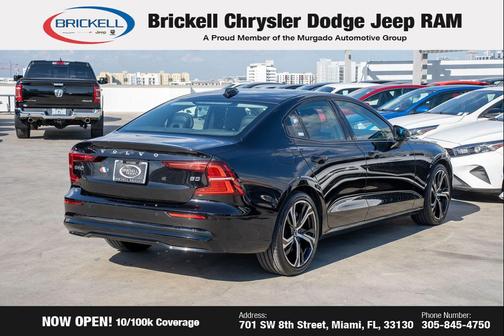 2024 Volvo S60 B5 Plus Dark Theme