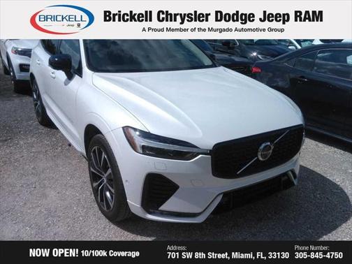 2024 Volvo XC60 B5 Plus Dark Theme