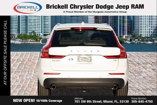 Crystal White Metallic 2021 Volvo XC60 T5 Momentum