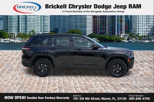 Diamond Black Crystal Pearlcoat 2024 Jeep Grand Cherokee Altitude