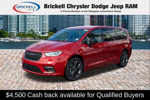 Red Hot Pearlcoat 2026 Chrysler Pacifica L