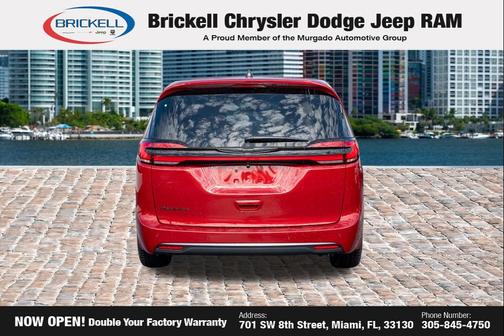 Red Hot Pearlcoat 2026 Chrysler Pacifica L