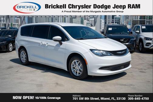 Bright White Clearcoat 2023 Chrysler Voyager LX