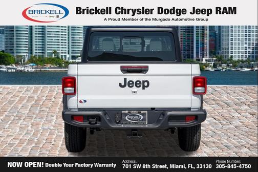 Bright White Clearcoat 2026 Jeep Gladiator Sport