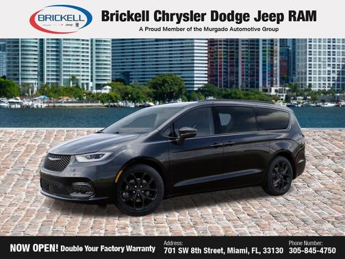 Diamond Black Crystal Pearlcoat 2026 Chrysler Pacifica L