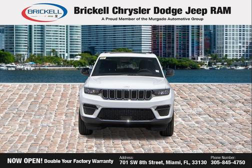 Bright White Clearcoat 2026 Jeep Grand Cherokee Altitude