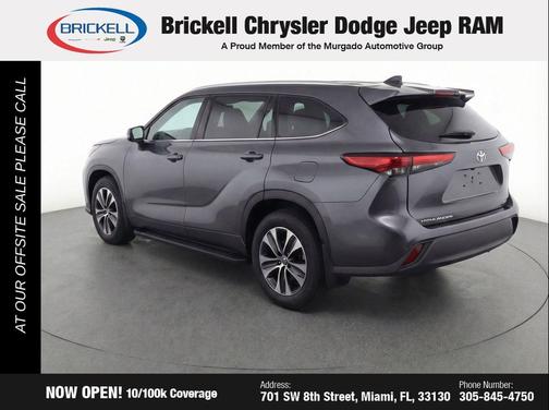 Magnetic Gray Metallic 2023 Toyota Highlander XLE