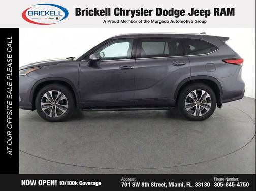 Magnetic Gray Metallic 2023 Toyota Highlander XLE