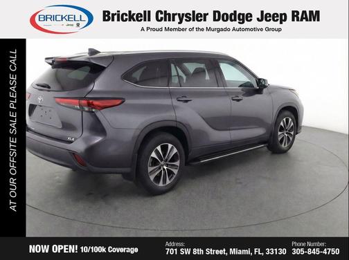 Magnetic Gray Metallic 2023 Toyota Highlander XLE