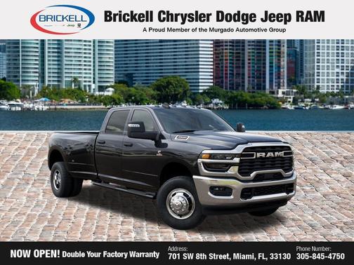 Diamond Black Crystal Pearlcoat 2026 RAM 3500 Tradesman Crew Cab 4x4 8' Box