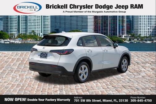 Platinum White Pearl 2023 Honda HR-V LX