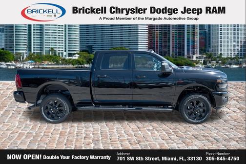 Diamond Black Crystal Pearlcoat 2026 RAM 2500 Laramie