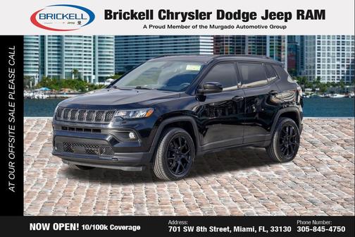 Diamond Black Crystal Pearlcoat 2023 Jeep Compass Latitude