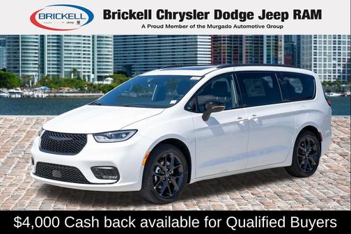 Bright White Clearcoat 2026 Chrysler Pacifica Limited