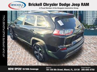 Diamond Black Crystal Pearlcoat 2020 Jeep Cherokee Limited