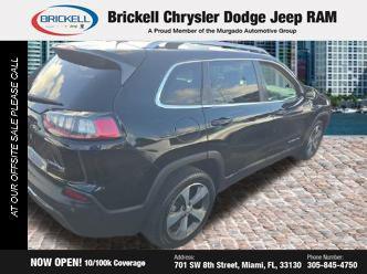 Diamond Black Crystal Pearlcoat 2020 Jeep Cherokee Limited
