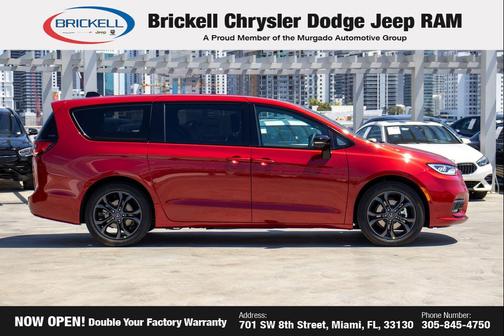 Red Hot Pearlcoat 2026 Chrysler Pacifica L
