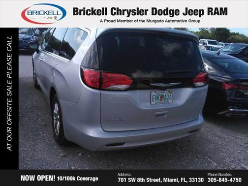 2022 Chrysler Voyager LX