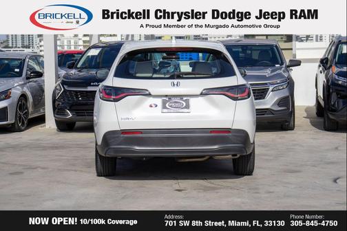 Platinum White Pearl 2023 Honda HR-V LX