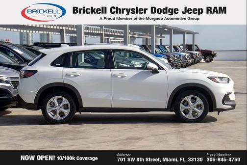 Platinum White Pearl 2023 Honda HR-V LX