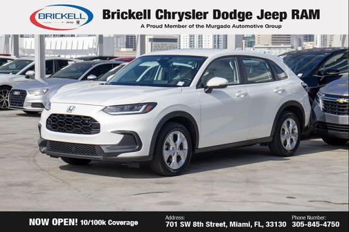 Platinum White Pearl 2023 Honda HR-V LX