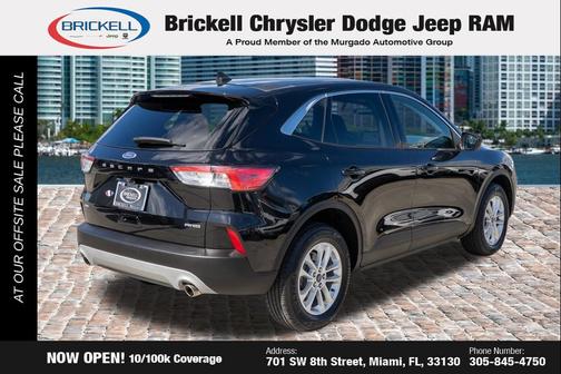 AGATE BLACK METALLIC 2022 Ford Escape SE