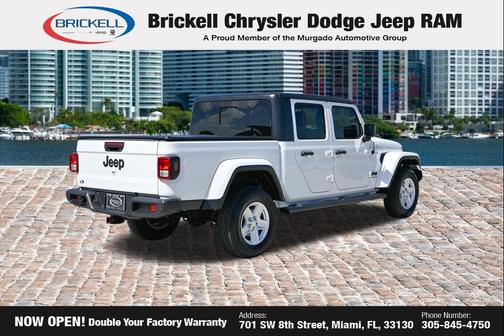 Bright White Clearcoat 2023 Jeep Gladiator Sport S