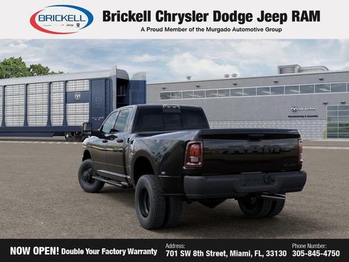 Diamond Black Crystal Pearlcoat 2026 RAM 3500 Tradesman Crew Cab 4x4 8' Box