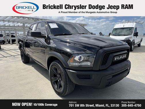 Diamond Black Crystal Pearlcoat 2024 RAM 1500 Classic Warlock Crew Cab 4x2 5'7' Box