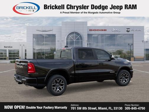Diamond Black Crystal Pearlcoat 2026 RAM 1500 Laramie