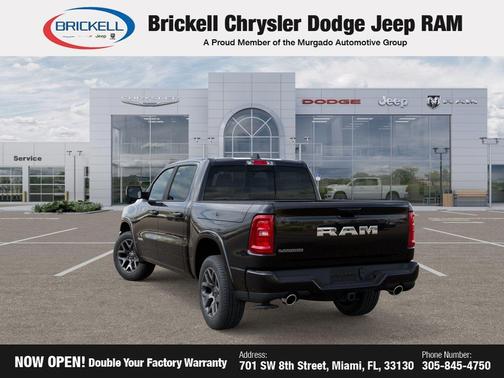 Diamond Black Crystal Pearlcoat 2026 RAM 1500 Laramie