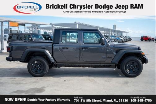 Granite Crystal Metallic Clearcoat 2026 Jeep Gladiator Sport