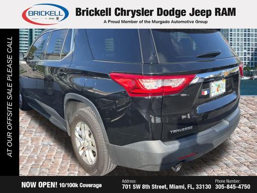 Mosaic Black Metallic 2018 Chevrolet Traverse LT Cloth