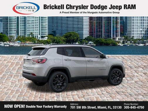 Silver Zynith Metallic Clearcoat 2026 Jeep Compass Latitude