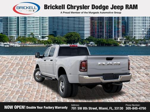 Bright White Clearcoat 2026 RAM 3500 Tradesman Crew Cab 4x4 8' Box