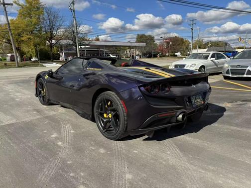 Pearl White 2021 Ferrari F8 Spider