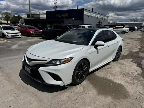 2018 Toyota Camry XSE Sedan