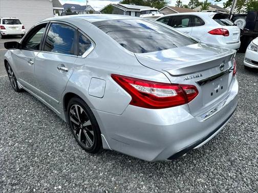 2016 Nissan Altima 2.5 SR