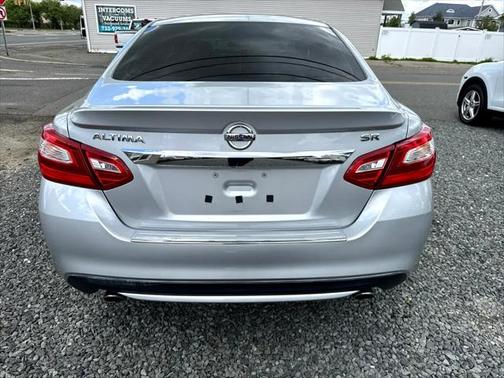 2016 Nissan Altima 2.5 SR